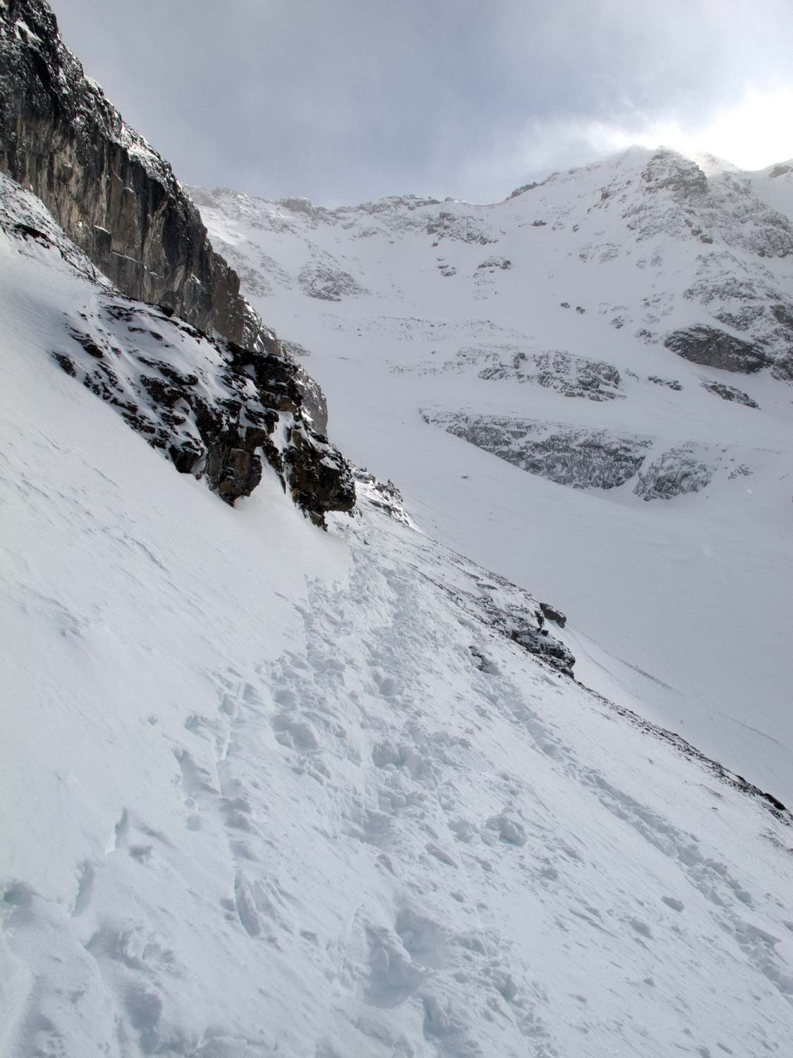 Looking back towards the dive on the traverse to Haze Hill.
